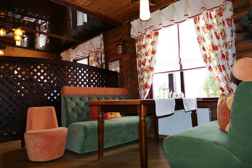 Hotel Комплекс Відпочинку Пампушка & Подушка à Burlach'ya Balka Extérieur photo