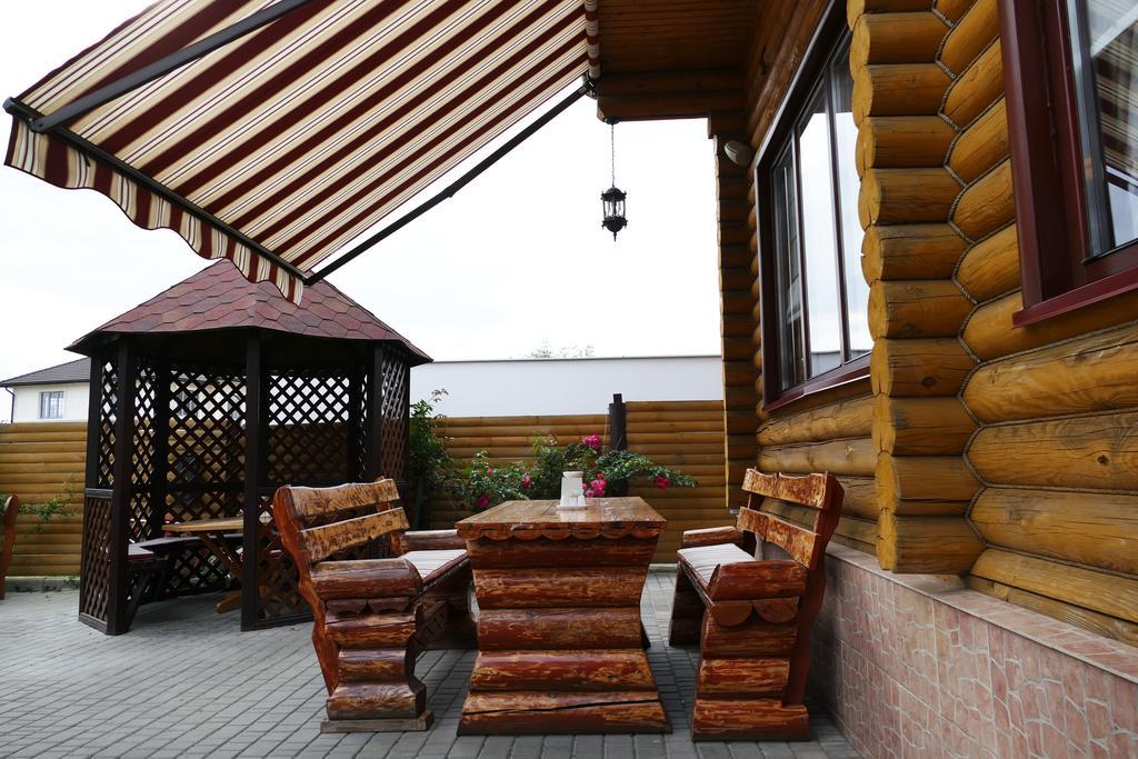 Hotel Комплекс Відпочинку Пампушка & Подушка à Burlach'ya Balka Extérieur photo