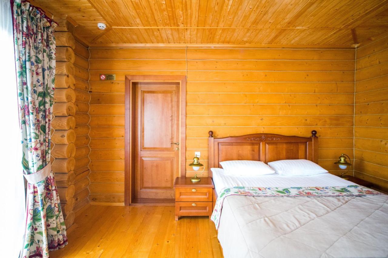 Hotel Комплекс Відпочинку Пампушка & Подушка à Burlach'ya Balka Extérieur photo