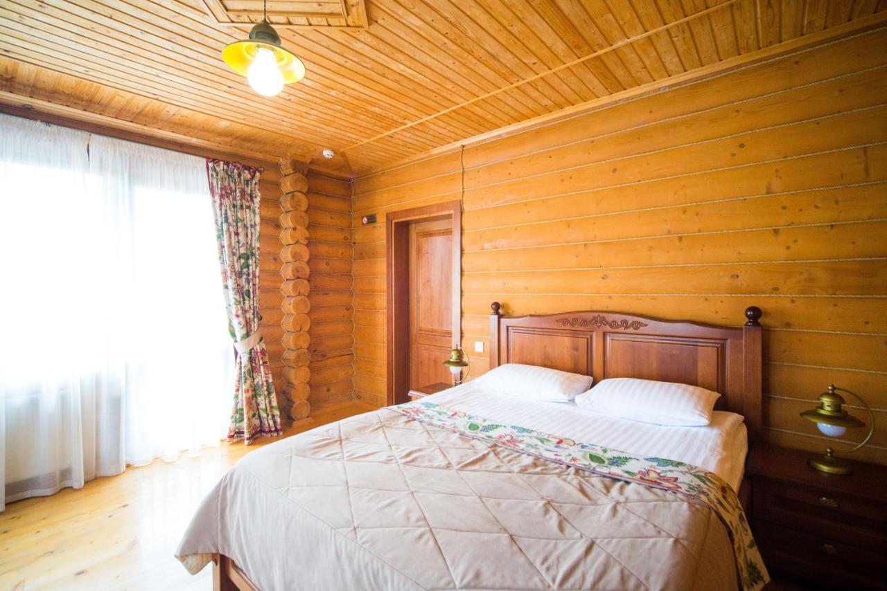 Hotel Комплекс Відпочинку Пампушка & Подушка à Burlach'ya Balka Extérieur photo