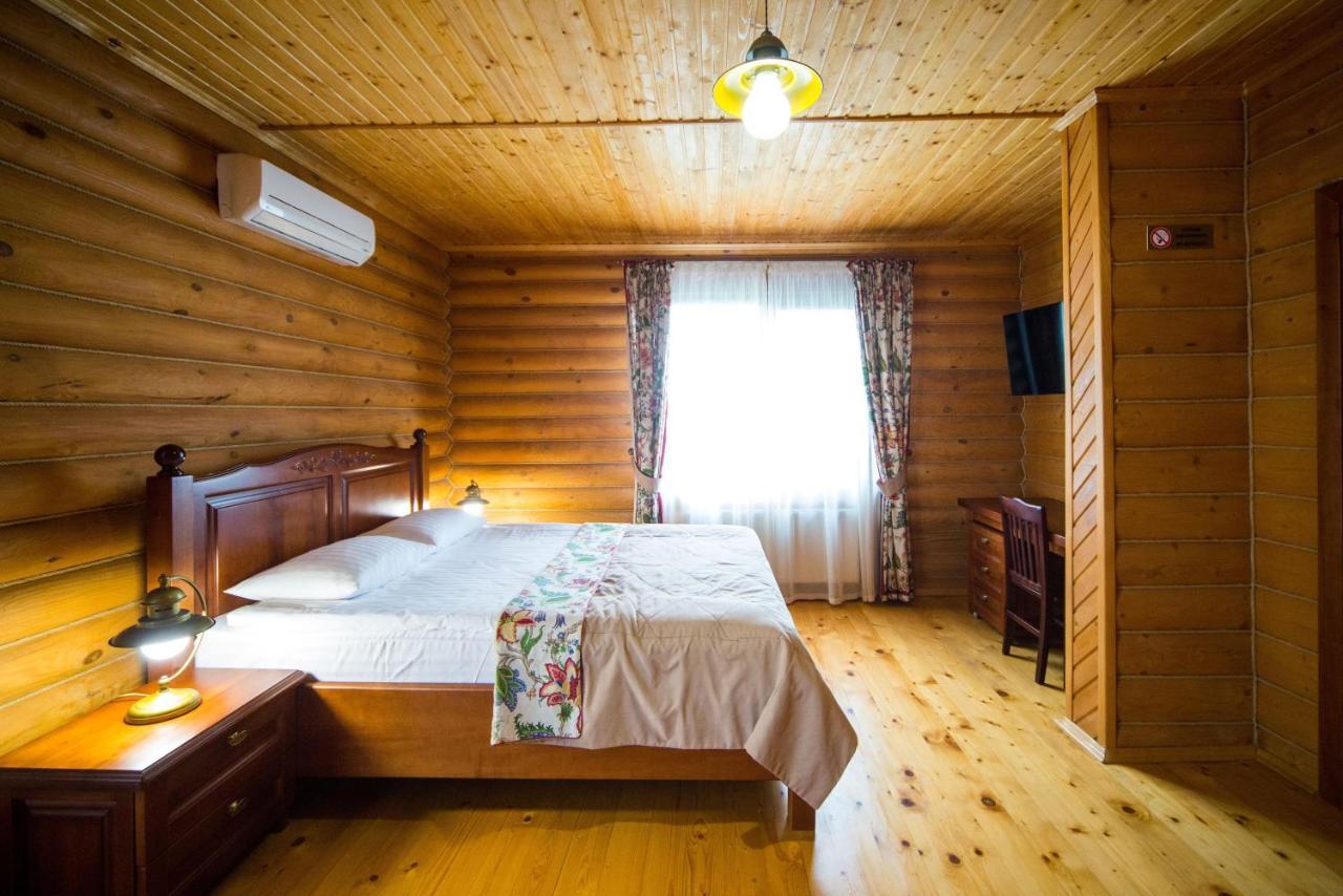 Hotel Комплекс Відпочинку Пампушка & Подушка à Burlach'ya Balka Extérieur photo