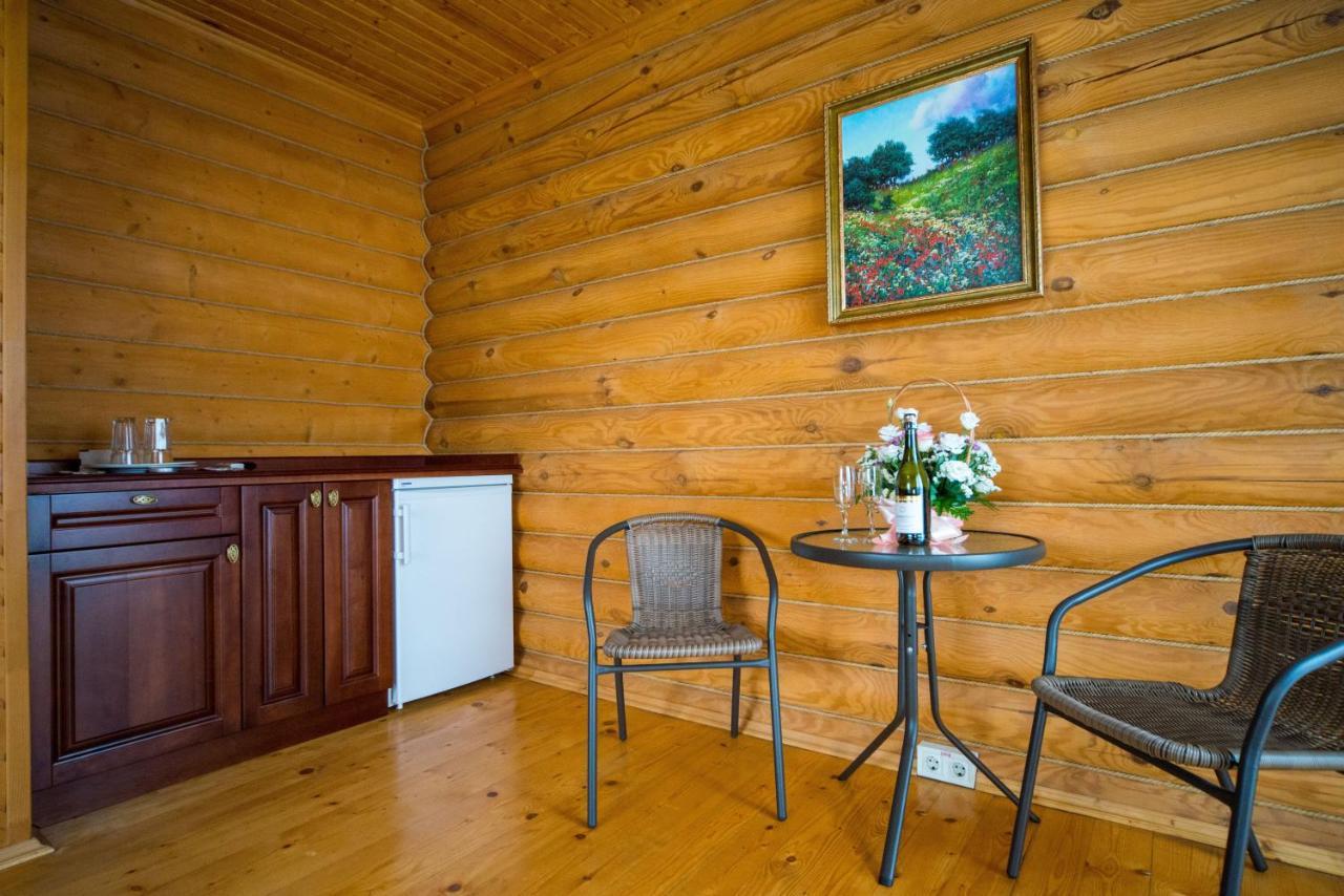 Hotel Комплекс Відпочинку Пампушка & Подушка à Burlach'ya Balka Extérieur photo