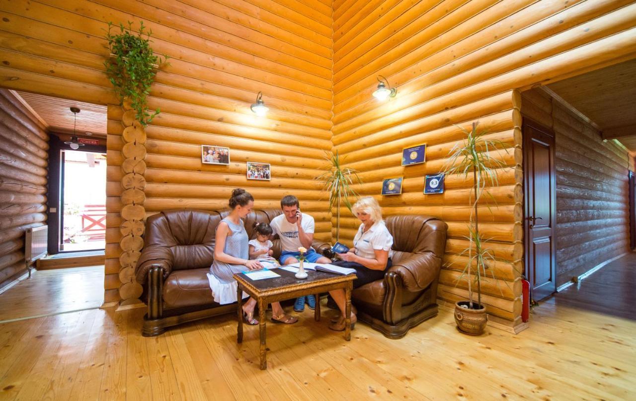 Hotel Комплекс Відпочинку Пампушка & Подушка à Burlach'ya Balka Extérieur photo