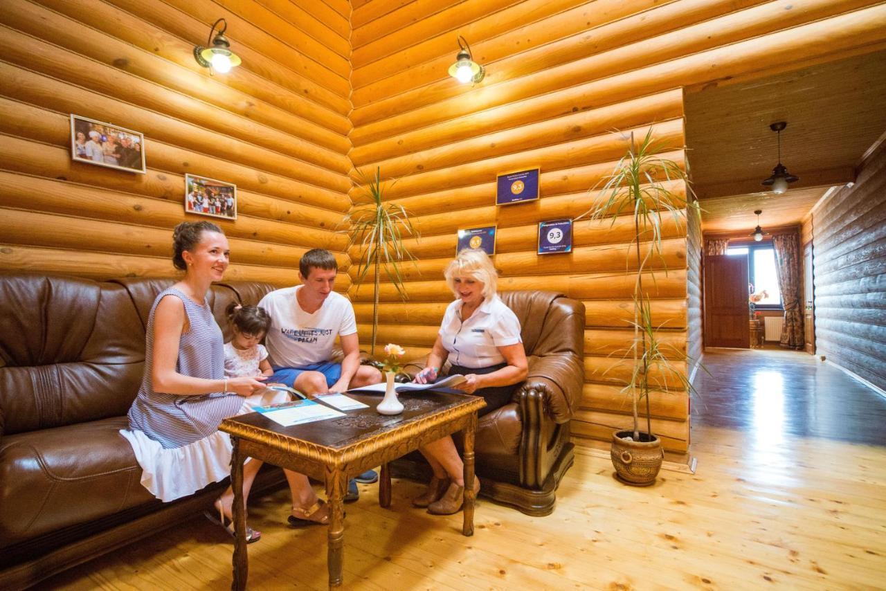 Hotel Комплекс Відпочинку Пампушка & Подушка à Burlach'ya Balka Extérieur photo